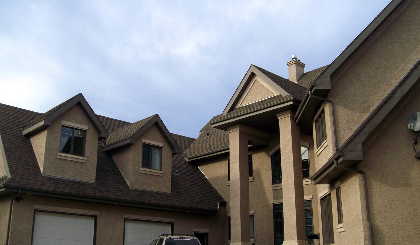 Large townhome roofs